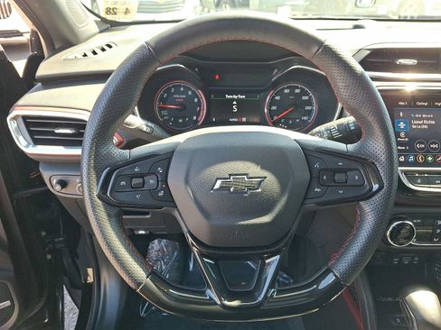 Used 2023 Chevrolet TrailBlazer RS w/ Sun and Liftgate Package AWD/4WD image 20
