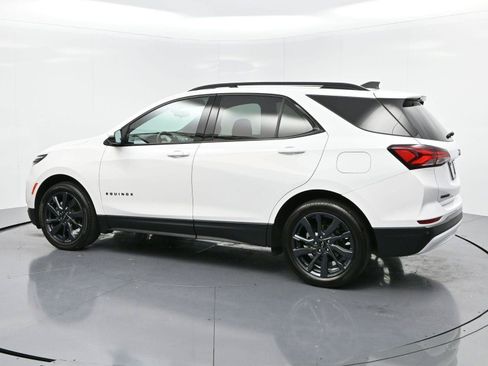 Used 2023 Chevrolet Equinox RS FWD image 5