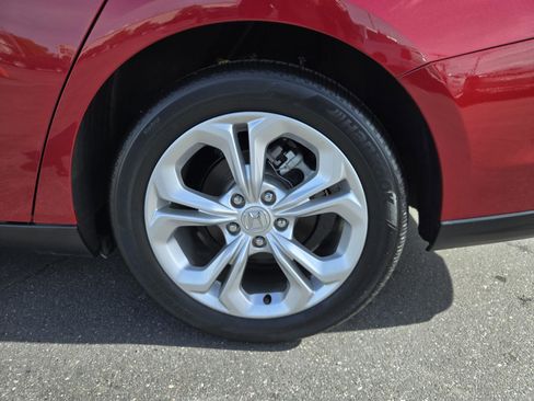 Used 2024 Honda Accord LX image 32