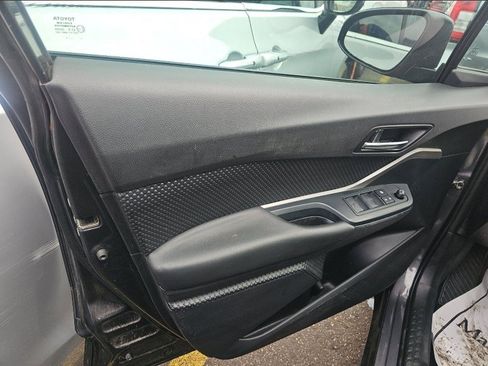 Used 2021 Toyota C-HR LE image 12