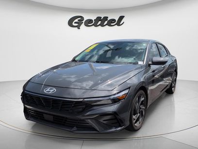 Used 2024 Hyundai Elantra SEL w/ Convenience Package