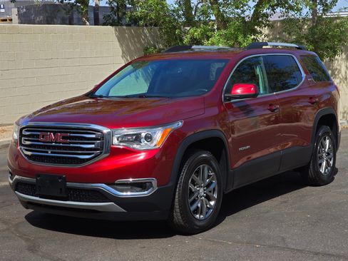 Used 2017 GMC Acadia SLT FWD image 6