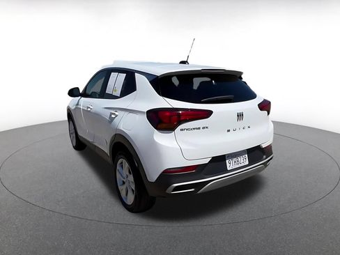 Used 2025 Buick Encore GX Preferred FWD image 11