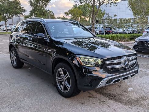 Certified 2022 Mercedes-Benz GLC 300 image 3