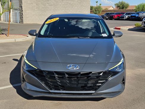 Used 2023 Hyundai Elantra SEL w/ Convenience Package FWD image 8