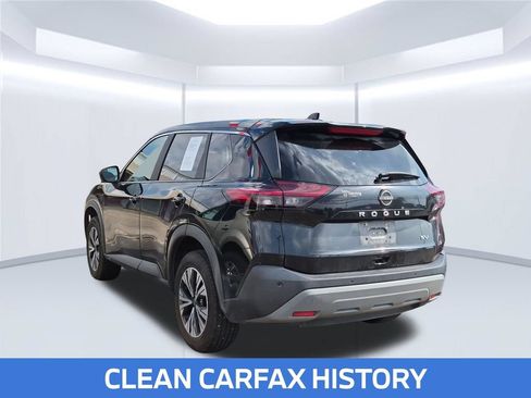 Used 2023 Nissan Rogue SV FWD image 2