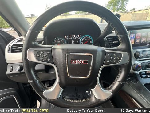 Used 2017 GMC Yukon SLT w/ Premium Edition image 28