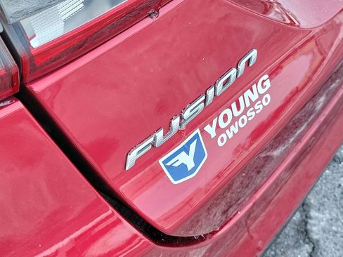 Used 2018 Ford Fusion Titanium image 32