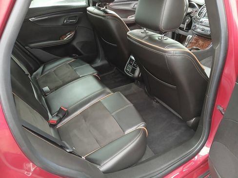 Used 2015 Chevrolet Impala LT image 16