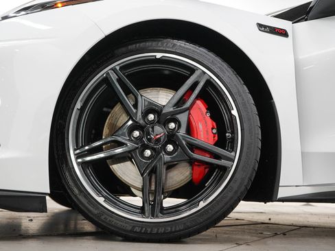 Used 2023 Chevrolet Corvette Stingray Preferred Conv w/ Z51 Performance Package RWD image 28