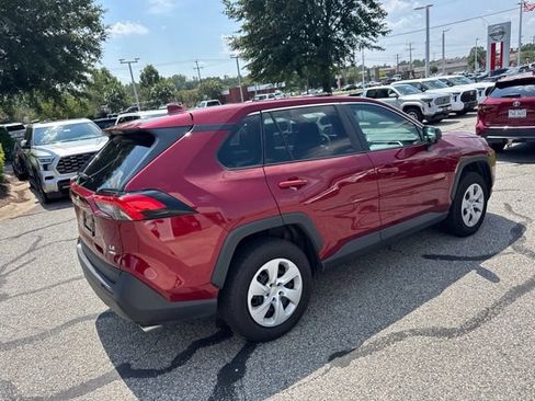Used 2025 Toyota RAV4 LE AWD/4WD image 7
