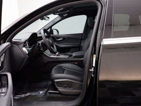 Used 2023 Audi Q7 3.0T Premium Plus w/ Premium Plus Package image 5