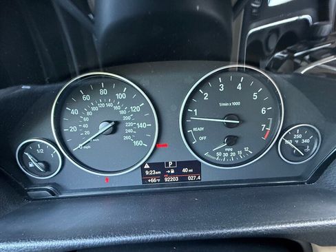 Used 2017 BMW 320i Sedan image 19