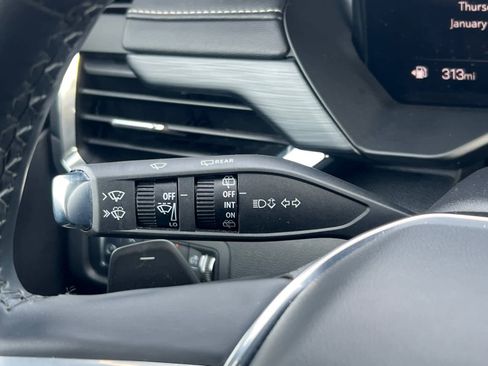 Certified 2025 GMC Acadia Elevation image 19