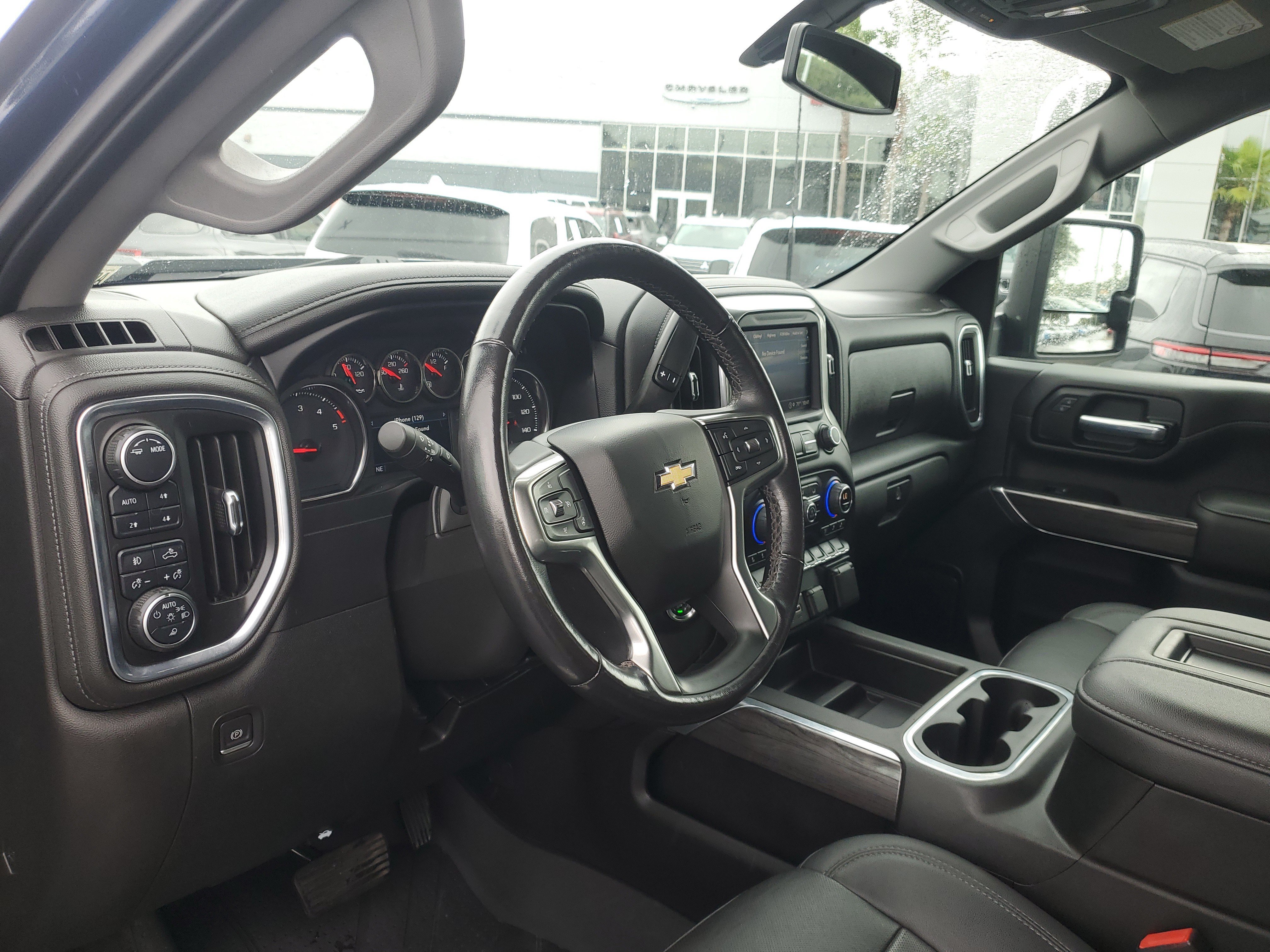 Used 2021 Chevrolet Silverado 2500 LTZ w/ LTZ Convenience Package AWD/4WD image 13