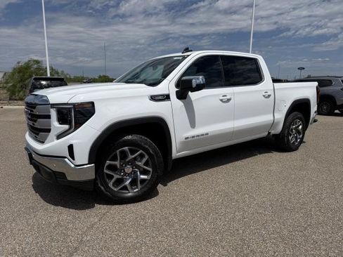 New 2026 GMC Sierra 1500 SLE w/ Preferred Package RWD image 2