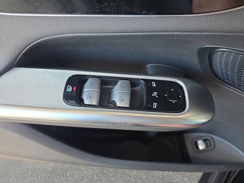 Used 2026 Mercedes-Benz GLC 300 4MATIC image 27
