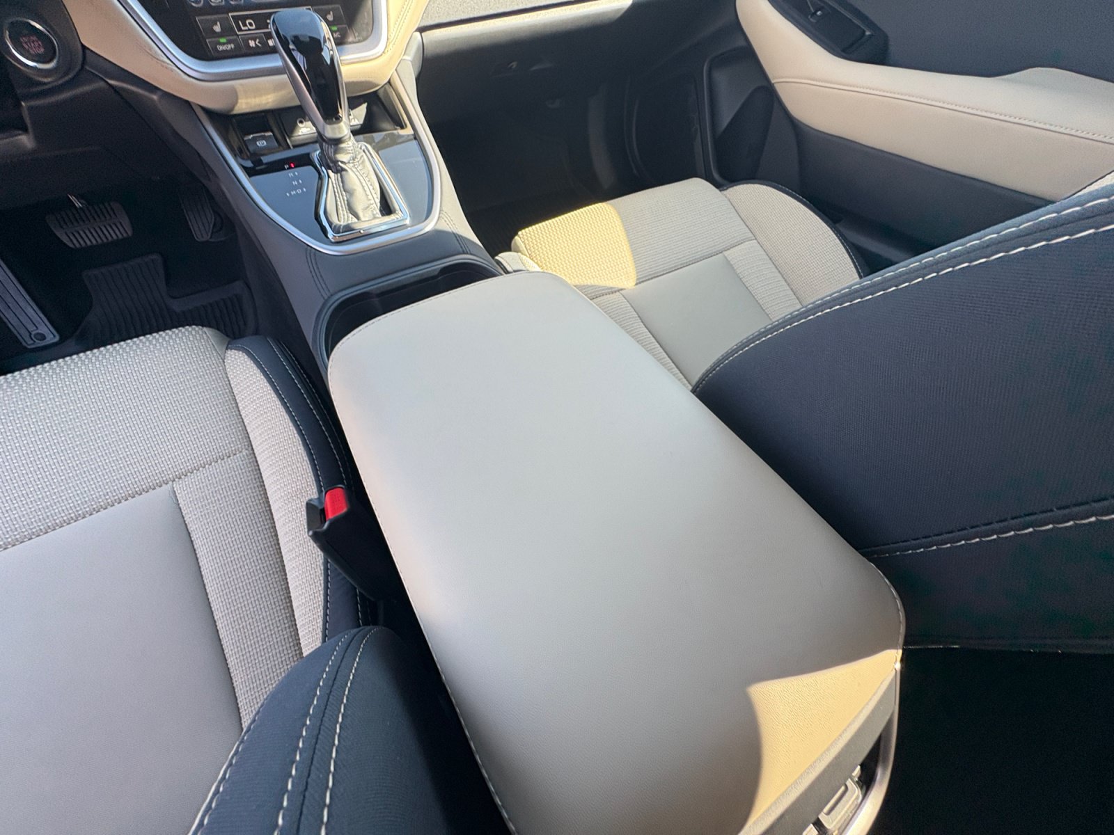 Certified 2025 Subaru Outback Premium AWD/4WD image 15