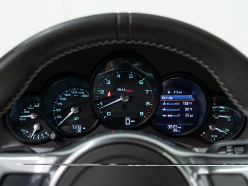 Certified 2014 Porsche 911 50th Anniversary Edition RWD image 30