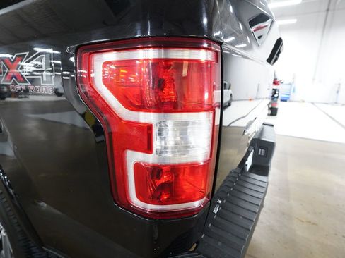 Used 2019 Ford F150 XLT w/ Equipment Group 302A Luxury AWD/4WD image 30