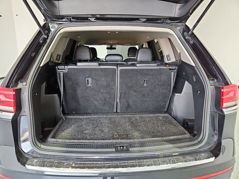 Used 2023 Volkswagen Atlas SE AWD/4WD image 12