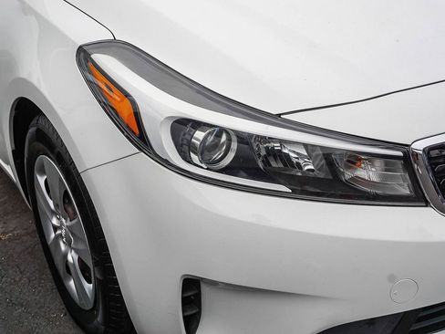 Used 2017 Kia Forte LX FWD image 11
