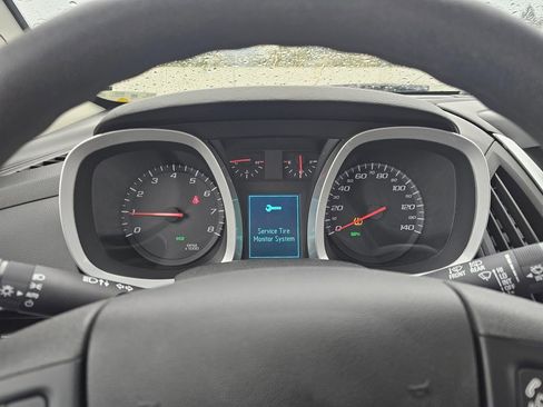 Used 2017 Chevrolet Equinox LS image 23