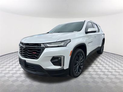 Used 2023 Chevrolet Traverse RS