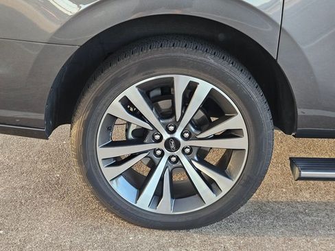 Used 2021 Ford Expedition Max Platinum AWD/4WD image 20