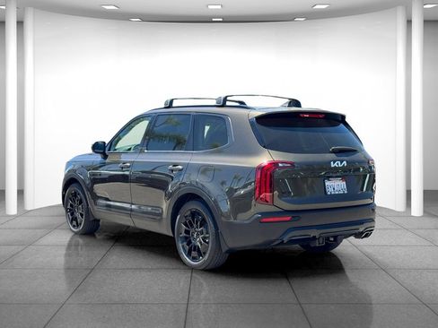 Used 2022 Kia Telluride EX w/ EX Premium Package AWD/4WD image 3