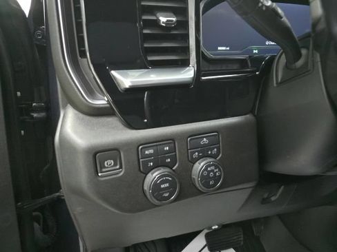 Used 2023 Chevrolet Silverado 1500 RST AWD/4WD image 14