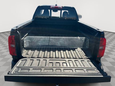 Used 2022 Chevrolet Colorado LT w/ LT Convenience Package image 33