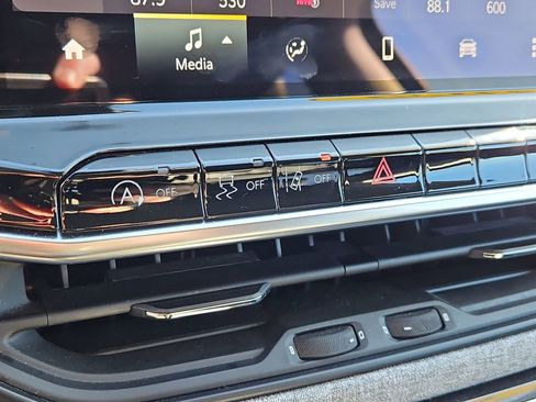 Used 2022 Jeep Compass Latitude w/ Convenience Group image 16