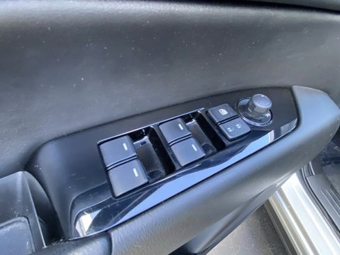 Used 2019 MAZDA CX-5 Touring image 17