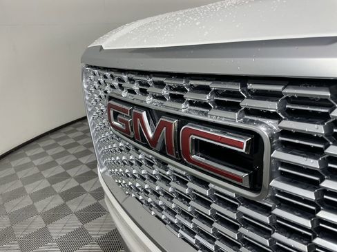 Used 2024 GMC Yukon Denali w/ Max Trailering Package image 31
