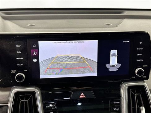 Used 2023 Kia Sorento SX image 14