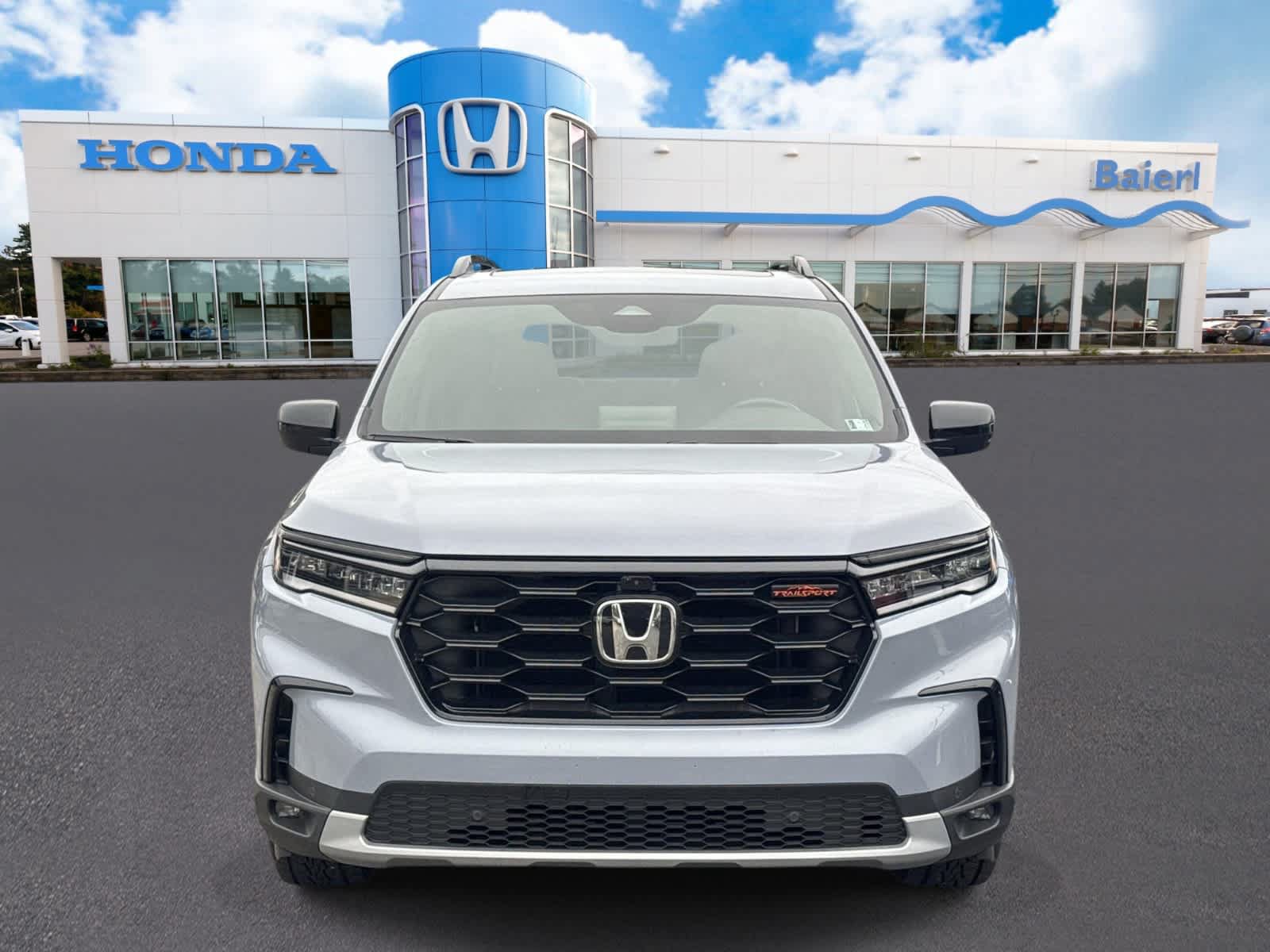 Used 2025 Honda Pilot TrailSport image 8