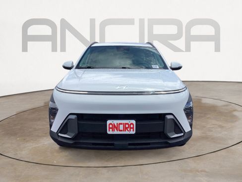 Used 2024 Hyundai Kona SEL FWD image 8