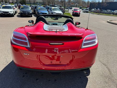 Used 2007 Saturn Sky w/ Premium Trim Pkg RWD image 6