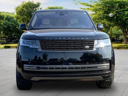 Used 2023 Land Rover Range Rover SE AWD/4WD image 2