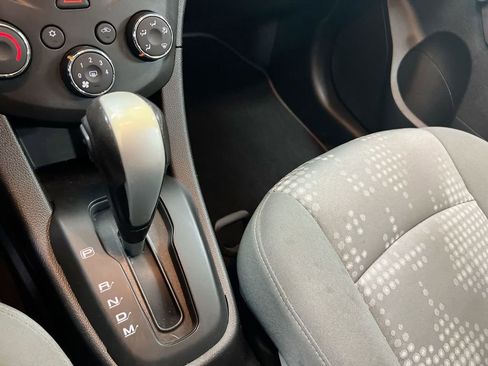 Used 2017 Chevrolet Sonic LT image 16