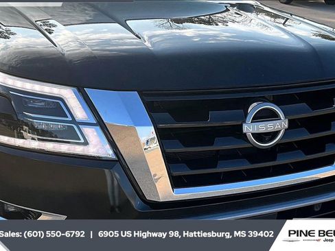 Used 2024 Nissan Armada SL w/ Captain's Chairs Package image 22