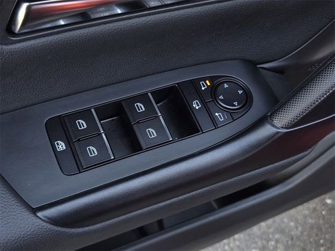 Certified 2025 MAZDA CX-50 2.5 Hybrid w/ Premium Plus Pkg image 13