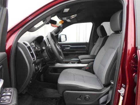Used 2024 RAM 1500 Big Horn AWD/4WD image 6