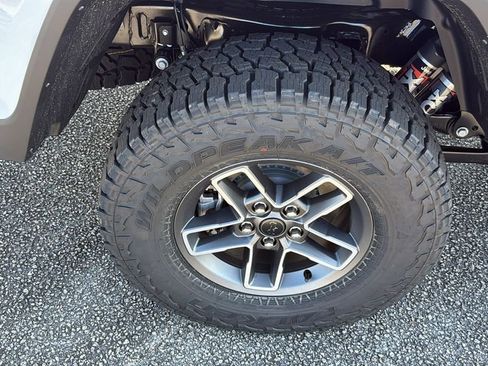 New 2026 Jeep Gladiator Mojave image 10