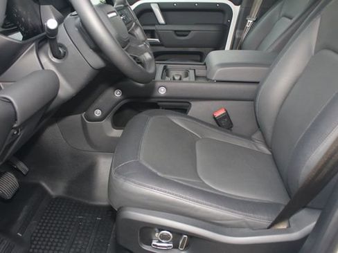 Used 2024 Land Rover Defender 130 Outbound image 21