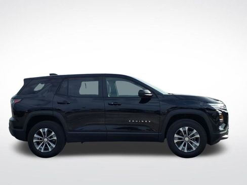 New 2026 Chevrolet Equinox LT w/ Convenience Package II FWD image 2