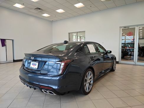 Used 2020 Cadillac CT5 V w/ Platinum Package RWD image 3