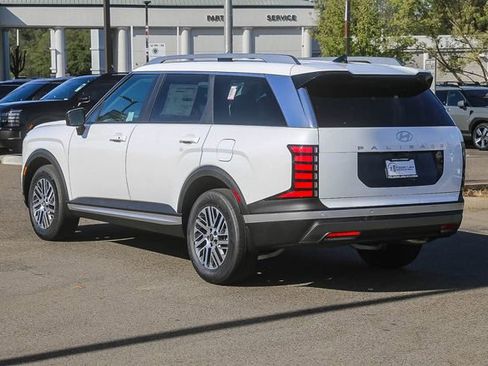 New 2026 Hyundai Palisade SEL FWD image 2