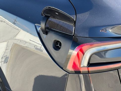Used 2025 Tesla Model 3 RWD image 21